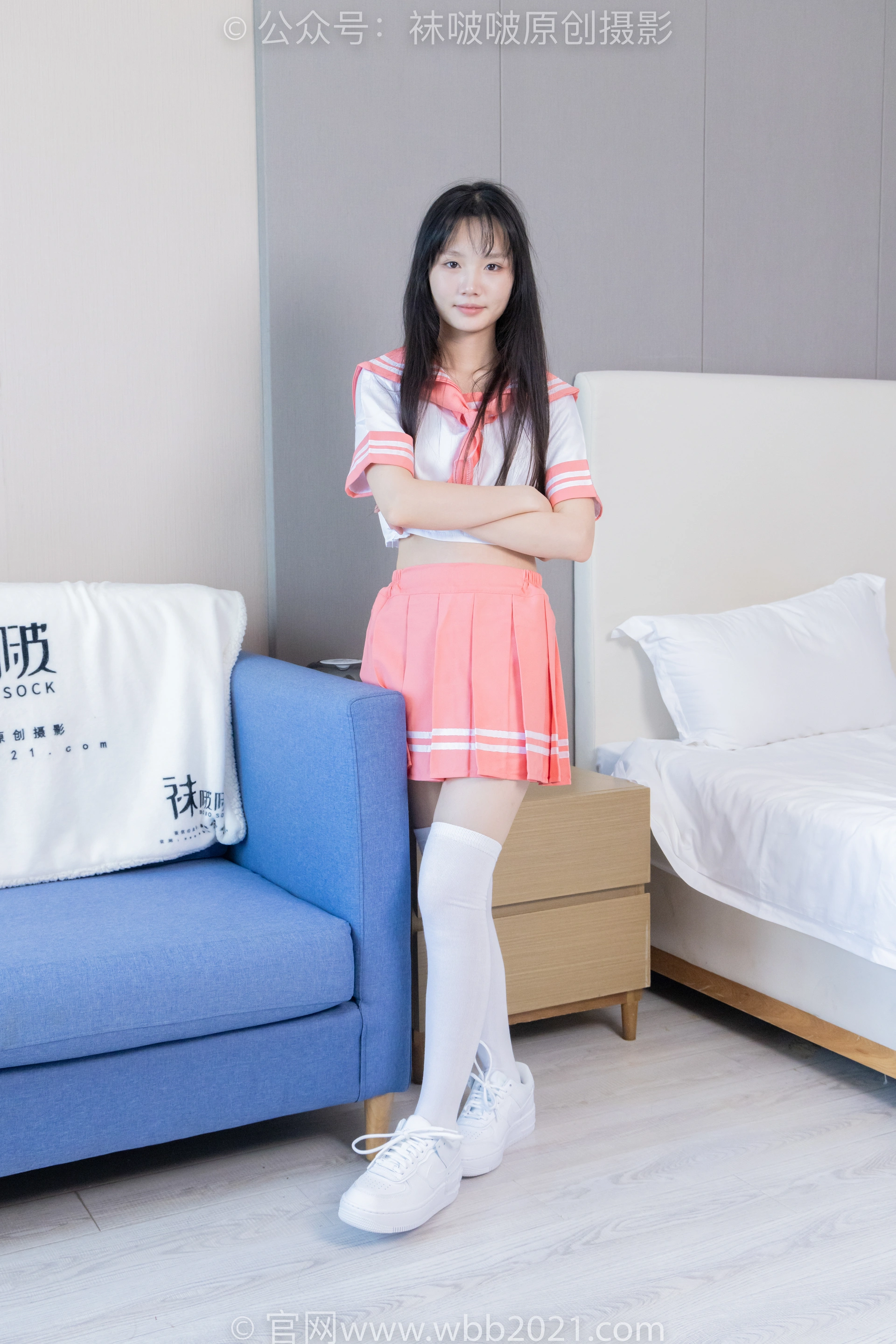 [BoBoSocks袜啵啵] NO.429 甜甜圈-板鞋、白棉袜、过膝白棉袜（花絮版） 3